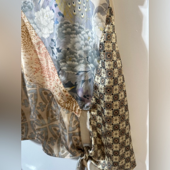 Anthropologie brand Tiny, peacock silky tee with side tie - Picture 8 of 12